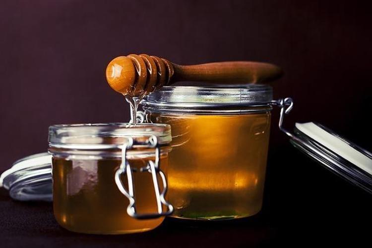 MUCİZE KARIŞIM: BAL VE TERE TOHUMU