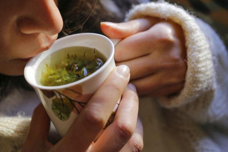 70 derdin şifası Boşaltım sistemini çamaşır suyu gibi temizliyor, mide hastalıklarından koruyup kan basıncını düzenliyor