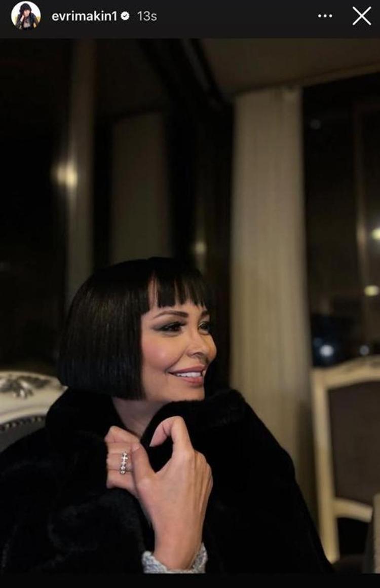 İmaj değiştiren Evrim Akın yeni halini sosyal medyada paylaştı