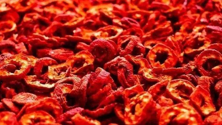 Antalya, Mersin ve Adanada yok satıyor Değerini Çinliler biliyor: Bardak bardak içen mum gibi eriyor