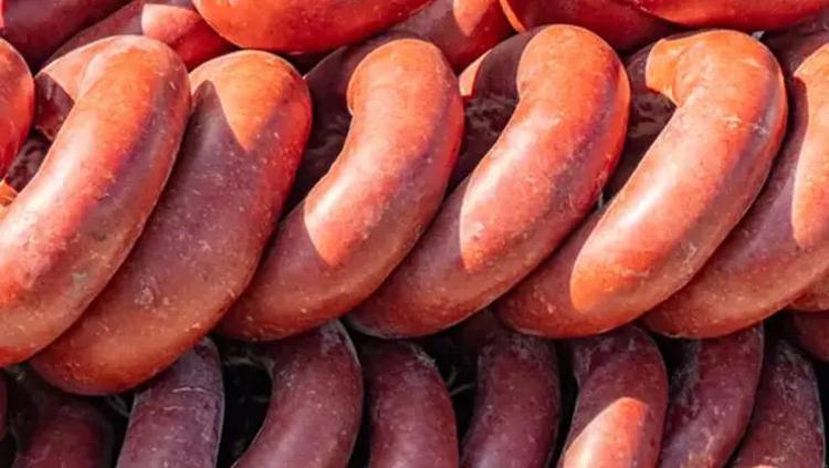 Vatandaşa yedirmişler Eşek eti skandalı Sucuk, lahmacun, köfte harcından çıkanlar şoke etti