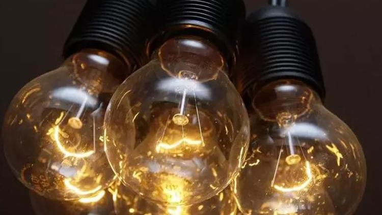 LED AMPULLERE GEÇİŞ YAPIN