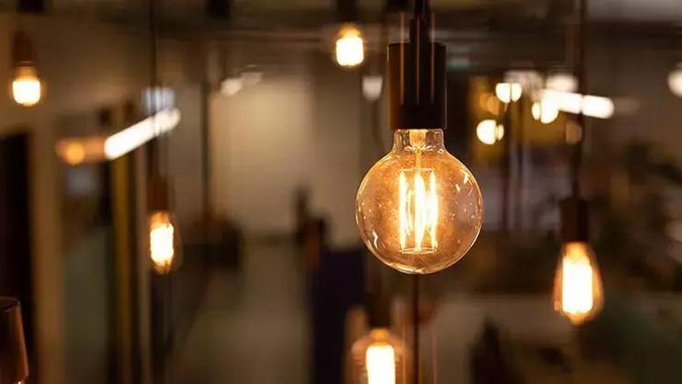 Boş yere fazla para ödemeyin Elektrik faturasını yarı yarıya düşürüyor: Bunları bilmiyorsanız elektrik tüketiminizi arttırıyorsunuz