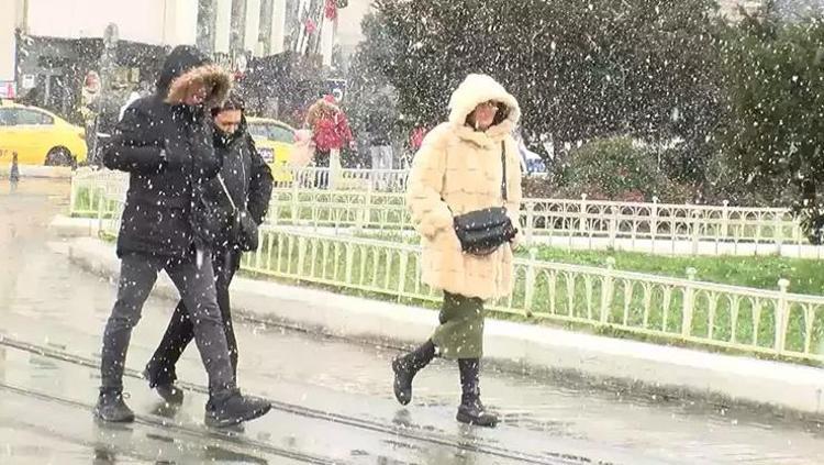 İSTANBUL’DA 1 İLÇEDE OKULLAR TATİL EDİLDİ