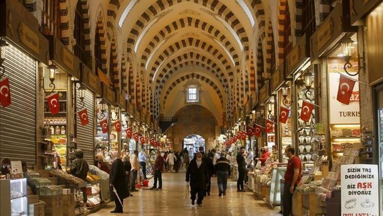 KIŞ ALIŞVERİŞİ İÇİN KAPALIÇARŞI VE MISIR ÇARŞISI