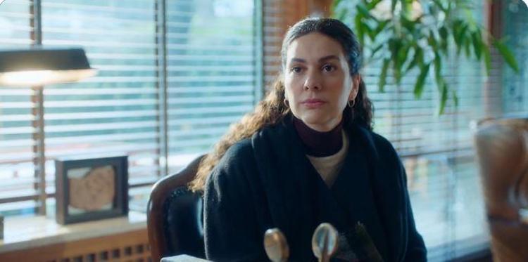 Sezen Aksu söyledi, gözyaşları sel oldu Benim babamın katili sensin