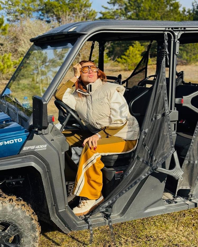 Hadiseden makyajsız poz Takipçileri ikiye bölündü