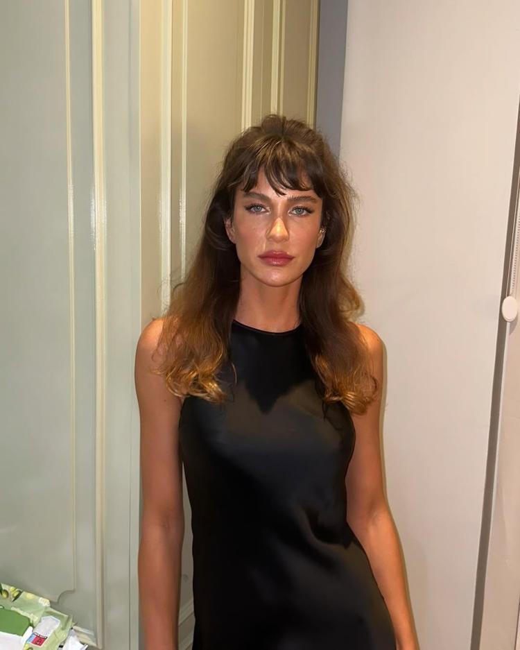 Berrak Tüzünataç dobra dobra konuştu Eski sevgililerimi yakmak istemiyorum