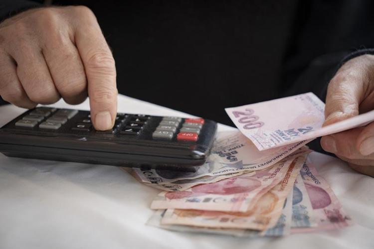 Emekli promosyonu 40 bin lira olur mu Emekli maaşı alanlar için kritik uyarı: Anlaşma yapmadan önce bu tarihe dikkat...