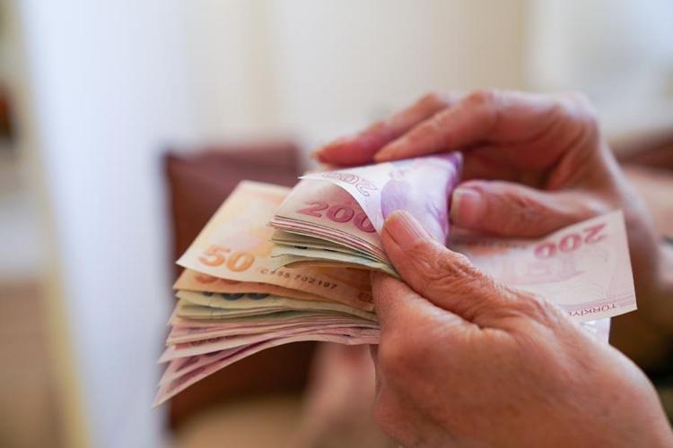 Emekli promosyonu 40 bin lira olur mu Emekli maaşı alanlar için kritik uyarı: Anlaşma yapmadan önce bu tarihe dikkat...