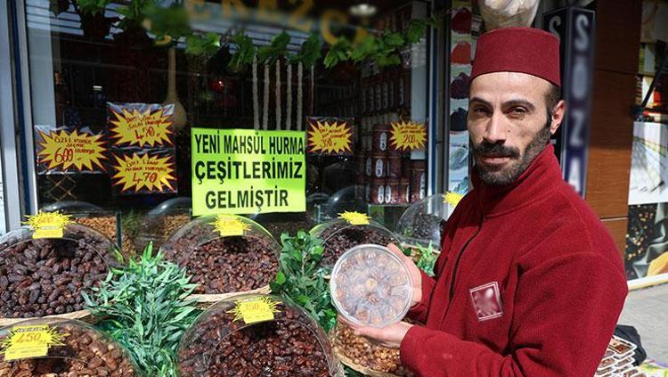 Ramazanın gözdesi tezgahta yerini aldı Kilosu 50 ila 600 TL arasında değişiyor: En kalitelisi kendini iç renginden ele veriyor