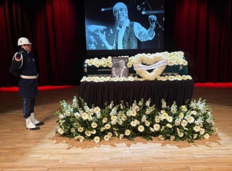 Edip Akbayrama veda Hoşça kal babacağım