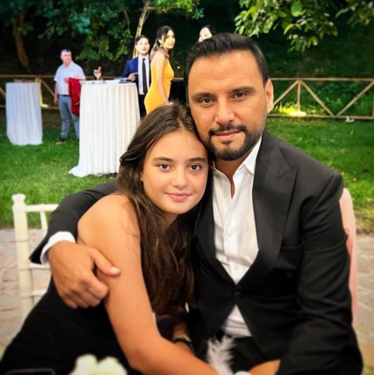 KARDEŞİNİN ÖLÜMÜYLE KAHROLDU