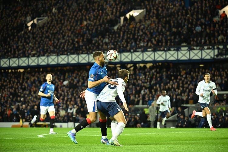 Rangers Fenerbahçe maçından tur atlayanı penaltılar belirledi