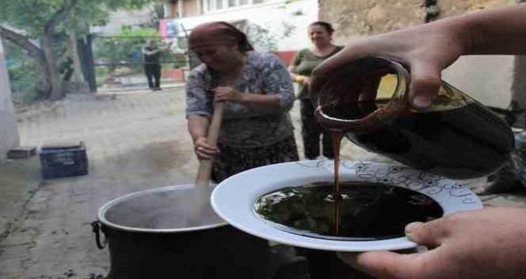 Pekmezin içine 1 kaşık ekleyin Kemikleri beton gibi yapıyor, kolesterolün kökünü kurutuyor, vücuda demir yüklüyor
