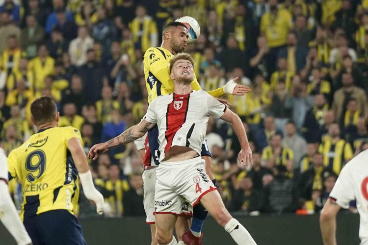 Fenerbahçe - Samsunspor maçının tartışmalı pozisyonlarını eski hakem değerlendirdi Cihan Aydın penaltıyı atladı