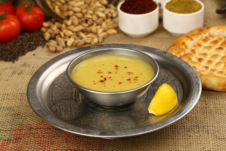 Çorbalara 1 kaşık ekleyin Solunum yollarını çamaşır suyu gibi temizliyor, kolesterolden eser bırakmıyor