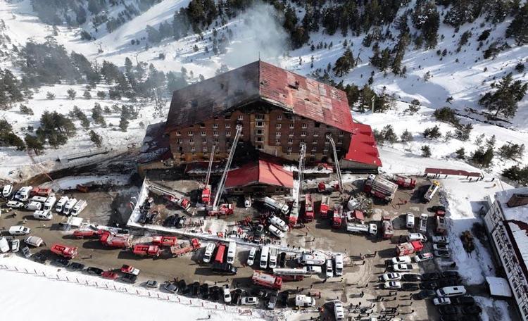 Kartalkayadaki Grand Kartal Otel yangınına ilişkin bilirkişi raporu hazırlandı