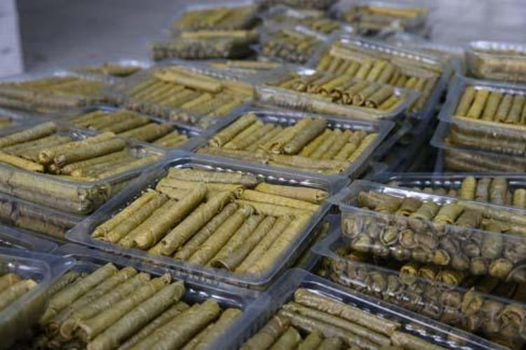 Tokatlı kadınlar yapıyor, Avrupaya kilo kilo satılıyor Bayram öncesi 6 tonluk yoğun mesai başladı, meğer püf noktası buymuş