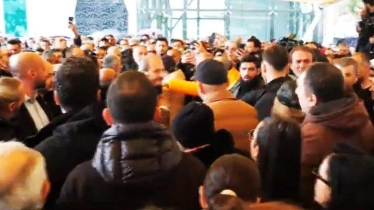 BÜYÜK KIZI BAYGINLIK GEÇİRDİ