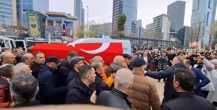SANAT DÜNYASI NEŞESİNİ KAYBETTİ