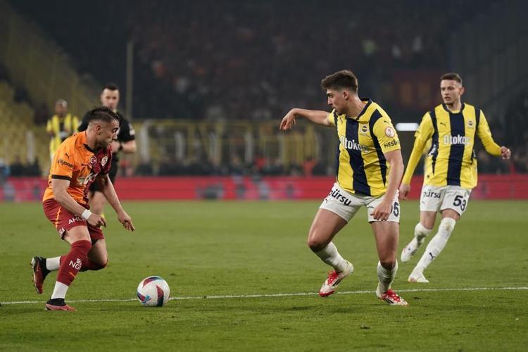 Galatasaray, Kadıköyde Fenerbahçenin kabusu oldu