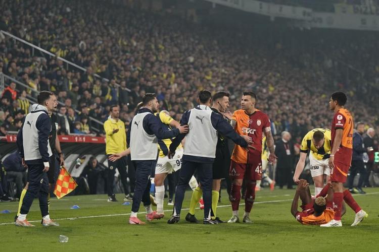 Galatasaray, Kadıköyde Fenerbahçenin kabusu oldu