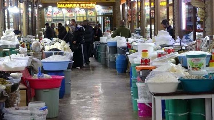 BAĞIRSAK SAĞLIĞINI İYİLEŞTİRİR VE SİNDİRİME İYİ GELİR