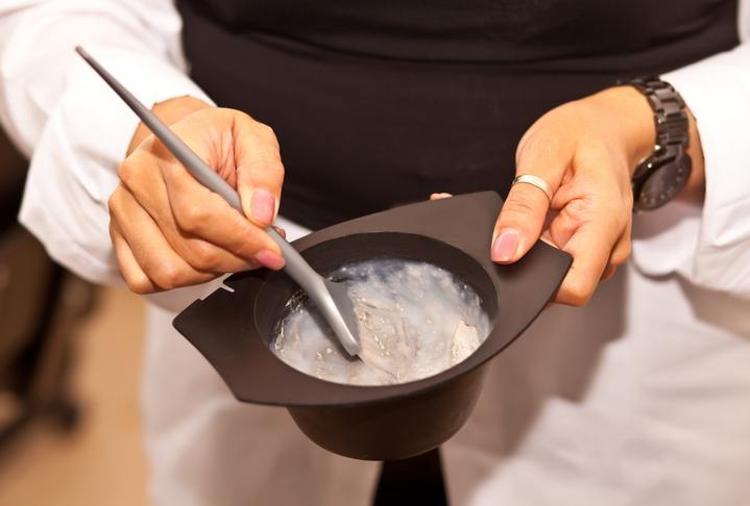 DOĞAL SAÇ BOYAMA YÖNTEMLERİ NELERDİR