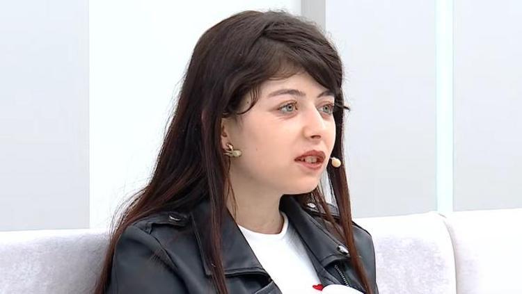ESRA EROL DİLEK KİMDİR