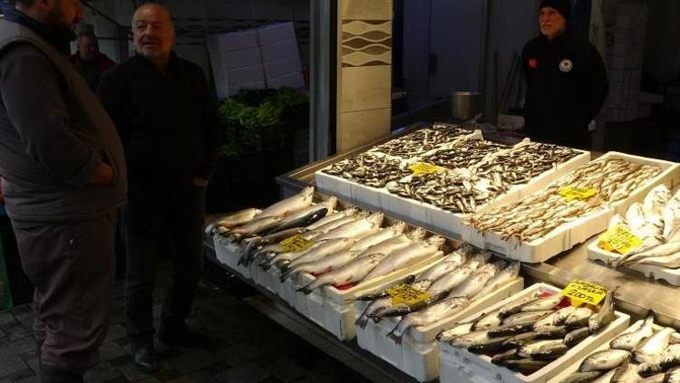 AV YASAĞI BAŞLADI TEZGAHLAR ONLARA KALDI