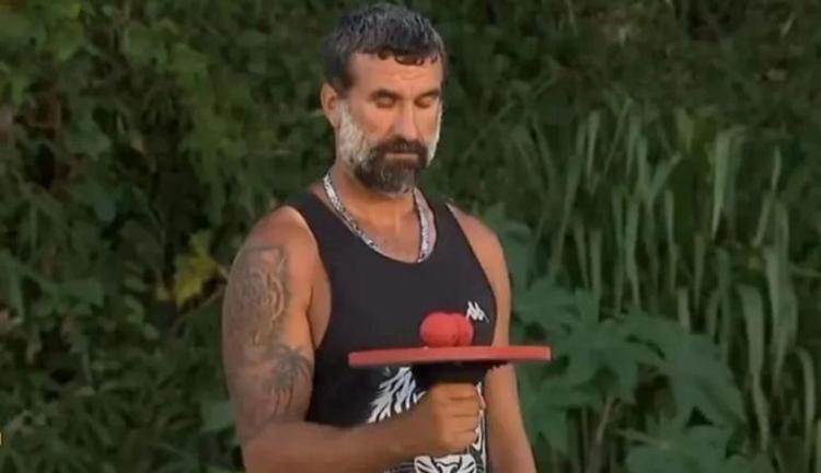 BİLEREK DÜŞÜRDÜ