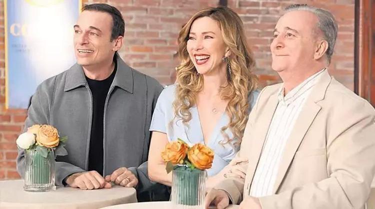 Sihirli Annem film oluyor Defne Joy Foster sürprizi duygulandırdı