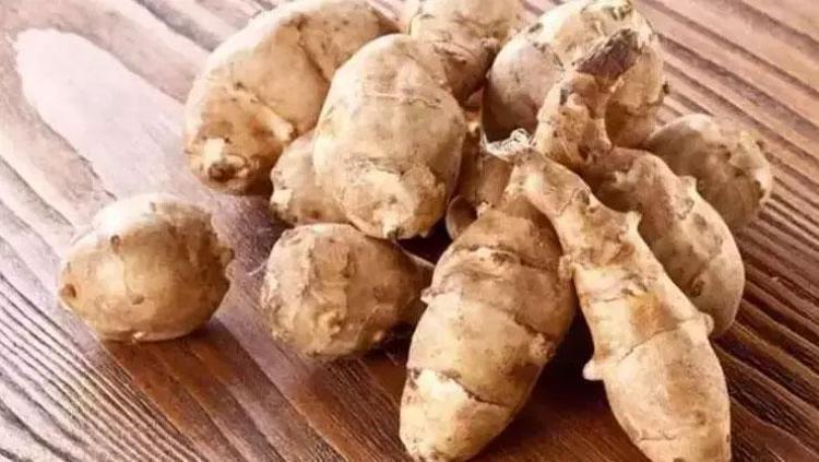Bel, basen ve göbekten zayıflatıyor Salatasını yapıp yiyin: Metabolizma hızını yüzde 200 artırıyor