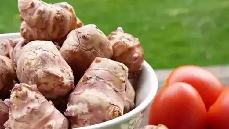 Bel, basen ve göbekten zayıflatıyor Salatasını yapıp yiyin: Metabolizma hızını yüzde 200 artırıyor