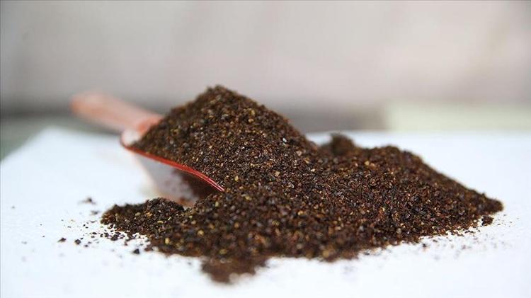 Şişkinliğin kökünü kazıyor Her sabah yoğurdun içinde 1 kaşık ekleyip tüketin, gaz sorununu gideriyor, kemikleri beton gibi yapıyor