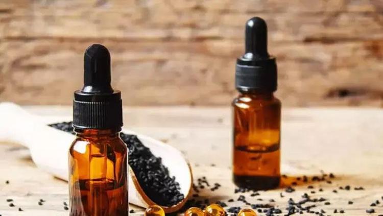 Bu yöntemle iğne ipliğe dönülüyor Her gün 1 tatlı kaşığı yetiyor: Vücuttaki yağları eritip metabolizmayı makine gibi çalıştırıyor