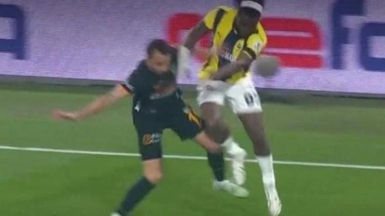 Maç sonrası gol iptali tepkisi Buna müdahale etmemesi skandal