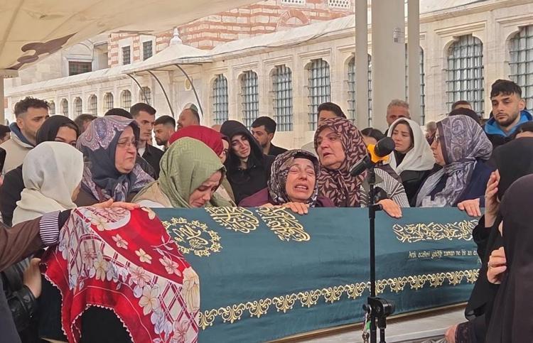 ORTADA KOCAMAN BİR CANİLİK VAR