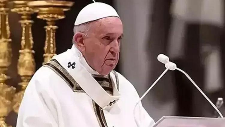 Gelenekçileri kızdıran bir reformcu Papa öldü