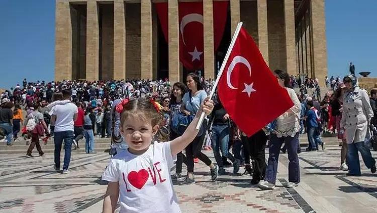 23 NİSAN ŞİİRLERİ: 23 Nisan Çocuk Bayramı için en güzel çocuk Bayramı şiirleri 1, 2, 3, 4 ve 5 kıtalık ilkokul ve ortaokul sınıflarına şiirler