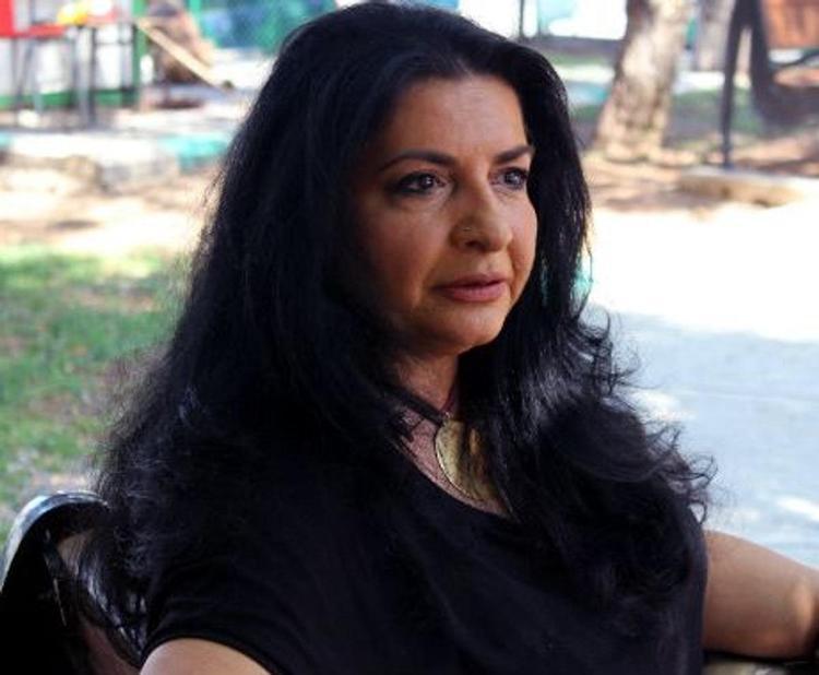 Ünlü oyuncu Leyla Okay 62 yaşında hayatını kaybetti Cenaze töreninin detayları belli oldu