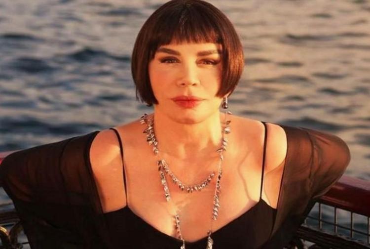 SEZEN AKSU