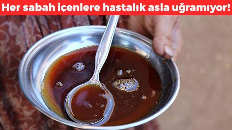 Üzüm pekmezi ve tahinden daha faydalıymış İkisini de bırakıp bunu kaşık kaşık yiyin: Demir eksikliğini çöpe attırıyor