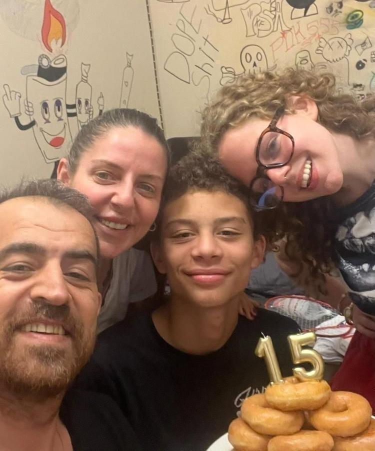 Annesi öldüğünde 2 yaşındaydı Defne Joy Fosterın oğlu ilk kez konuştu