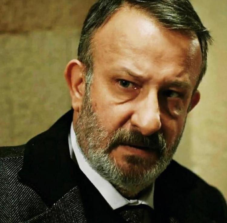 Beyin kanaması geçirmişti Adile Naşitin yeğeni Naşit Özcandan üzen haber