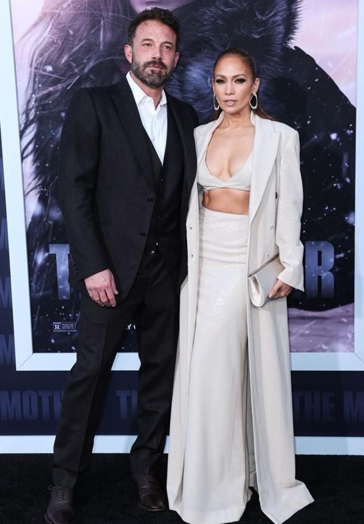 Ben Affleck ve Jennifer Lopez arasında 68 milyon dolarlık satış krizi JLo direniyor