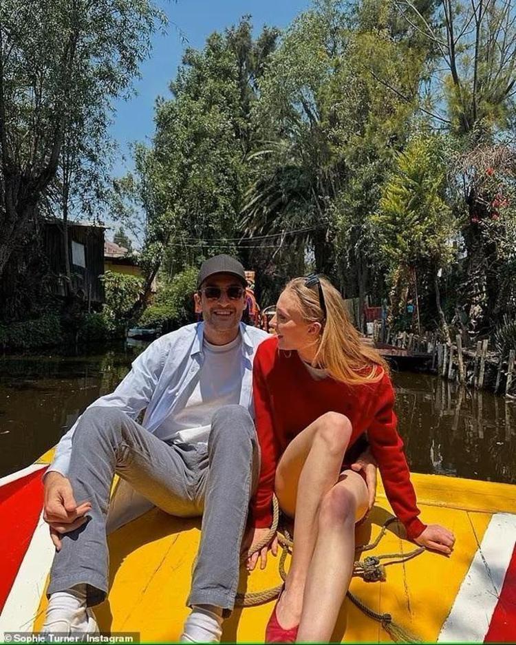 Sophie Turnerın bir aşkı daha hüsranla bitti Takip etmeyi bile bırakmış