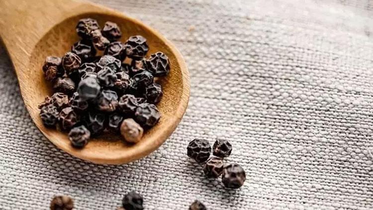 Geleneksel anne tarifi Öksürük kesiyor, balgamı kurutuyor: Ani hava değişimlerinde hastalıktan koruyor