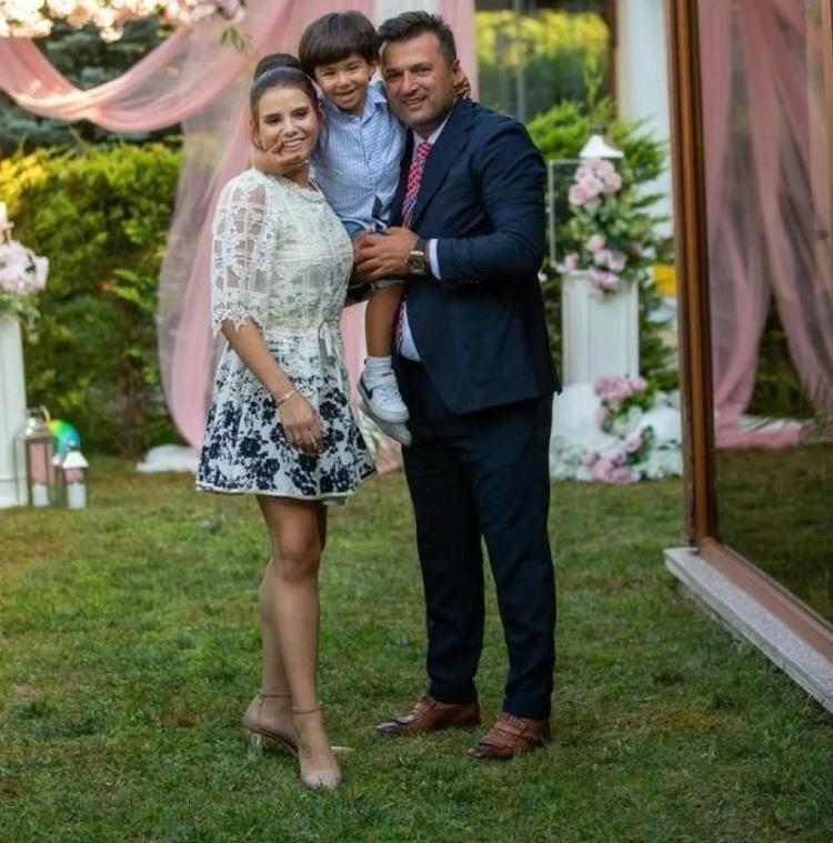 BABASINA OLAN ÖZLEMİNİ DİLE GETİRMİŞTİ